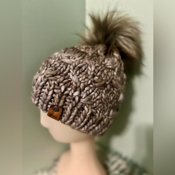 Hand knit beanie - Picture 2 of 2